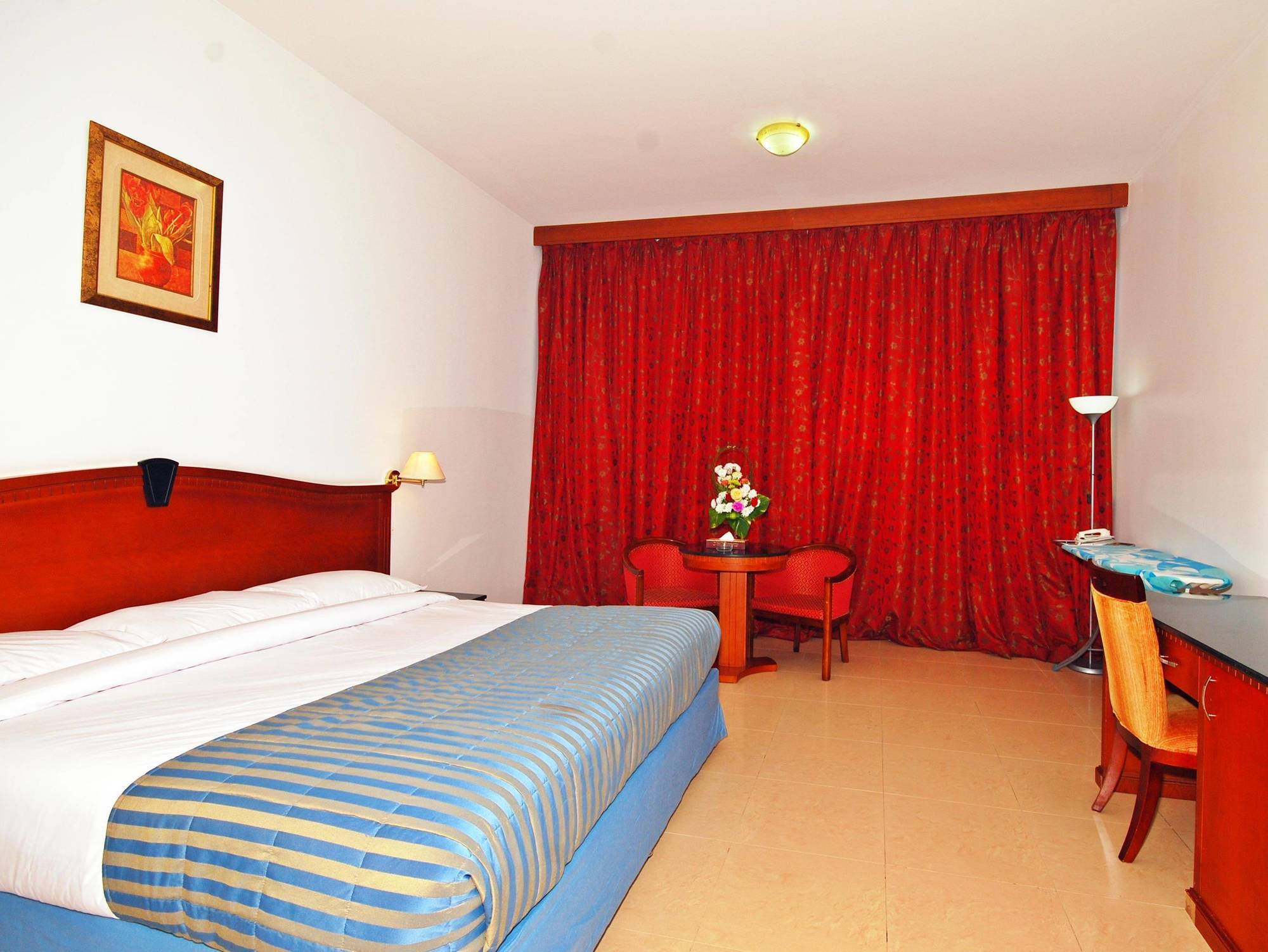 Ramee Garden Hotel Apartments Abu Dhabi Esterno foto